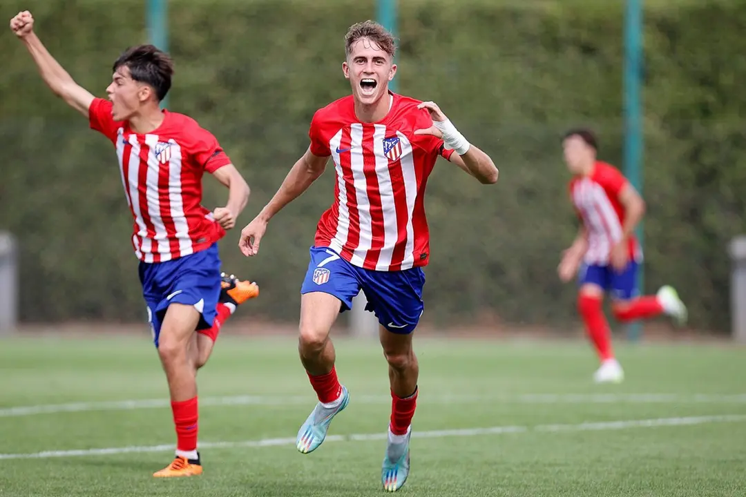 Adri&aacute;n Ni&ntilde;o es uno de los objetivos del Real Zaragoza para su ataque | Foto: Atl&eacute;tico Academia