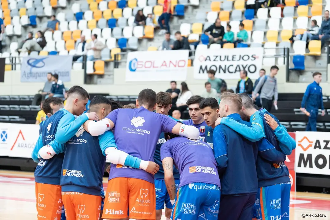 El Wanapix, concentrado antes de disputar un duelo. Fotograf&iacute;a: Alejandro Meavilla.