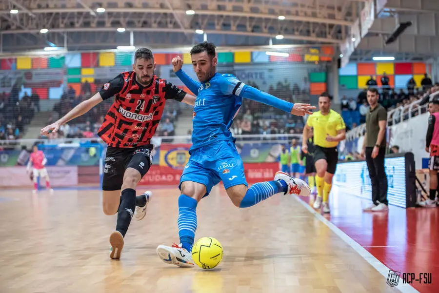 Imagen durante el partido | Foto: Aure - Vi&ntilde;a Albali Valdepe&ntilde;as