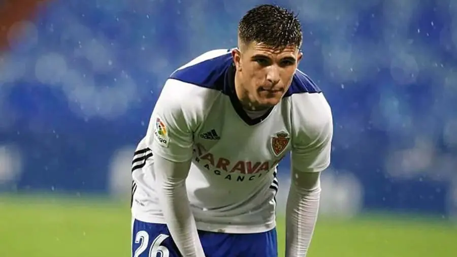Ra&uacute;l Guti con la camiseta del Real Zaragoza.
