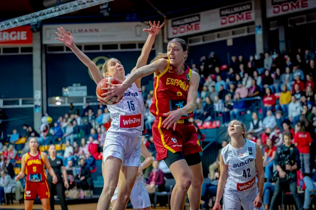 Helena Pueyo fue la mejor jugadora del encuentro y lider&oacute; a la Selecci&oacute;n. Fotograf&iacute;a: FIBA