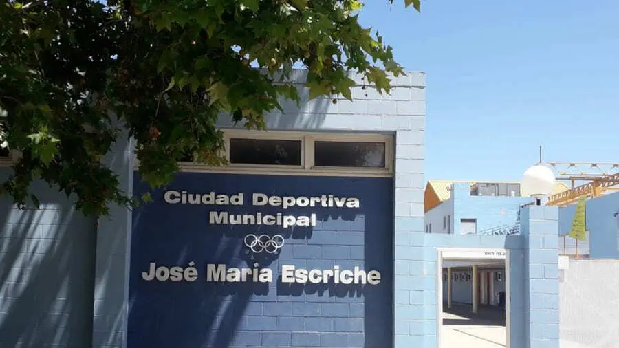 Ciudad Deportiva Municipal Jos&eacute; Mar&iacute;a Escriche de Huesca.