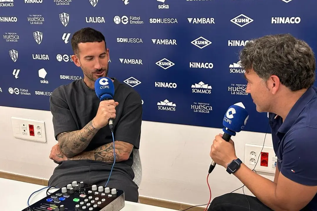 &Oacute;scar Sielva y Pablo Barrantes en una entrevista desde la sala de prensa. 