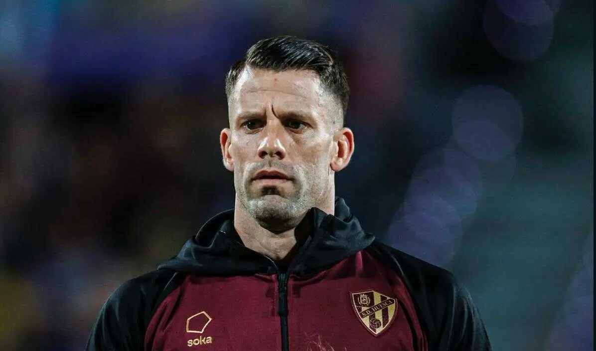 Dani Jim&eacute;nez no seguir&aacute; en Primera RFEF / SD Huesca