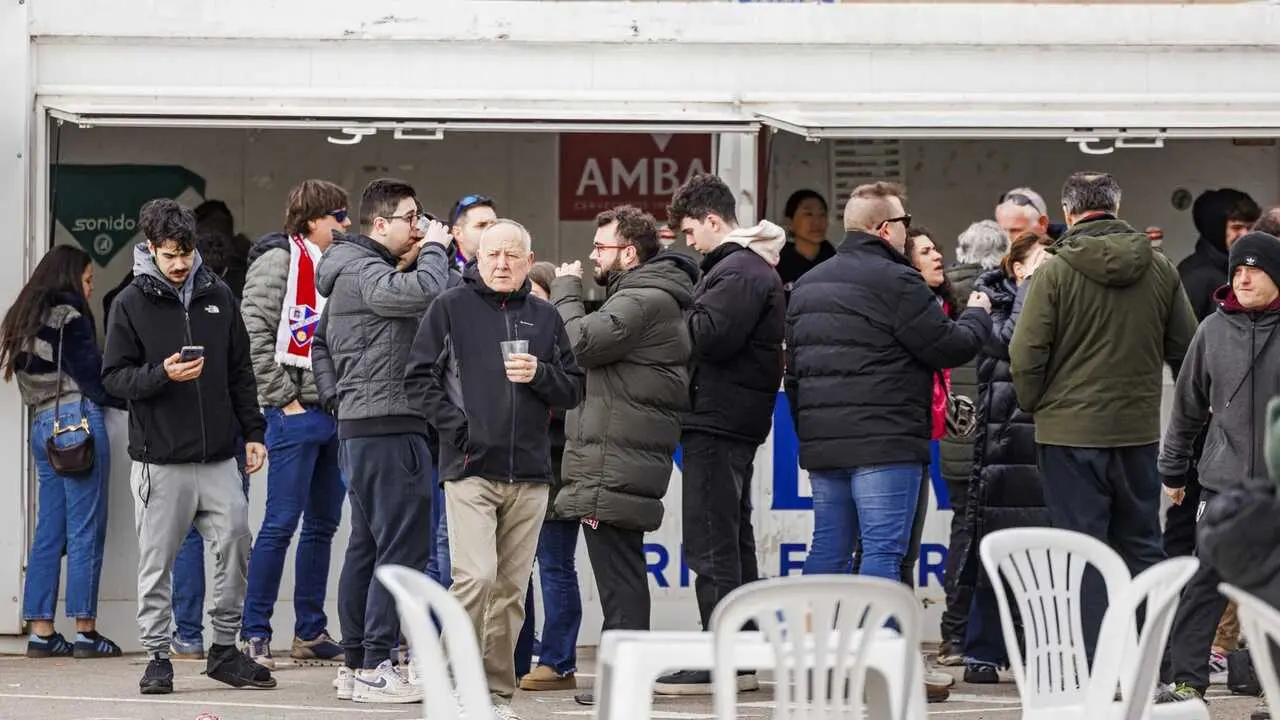 El club ofrecer&aacute; un men&uacute; en la terraza de El Alcoraz / SD Huesca