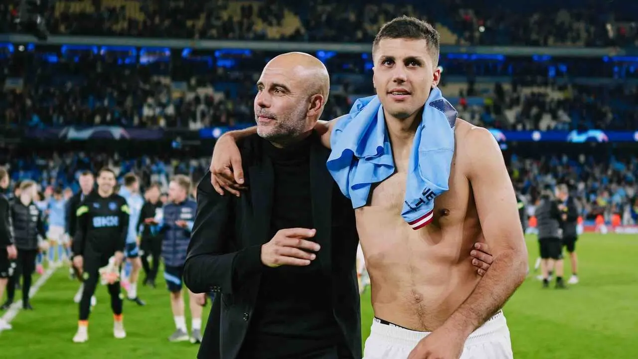 Guardiola con Rodri / MANCHESTER CITY
