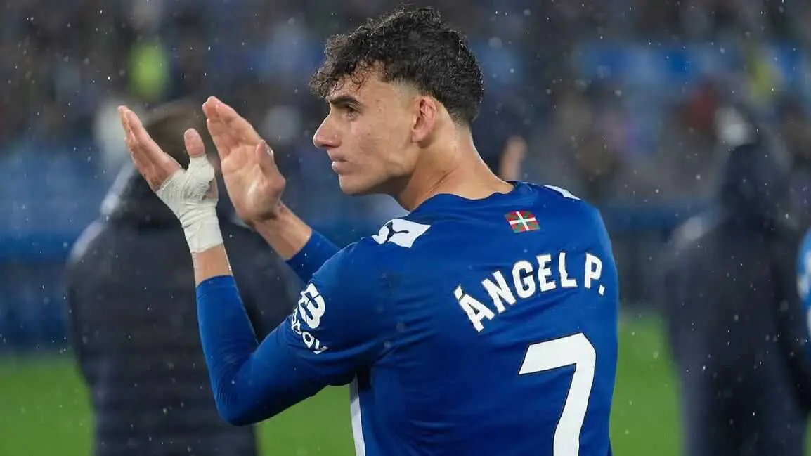 &Aacute;ngel P&eacute;rez anot&oacute; ayer su primer gol en Primera Divisi&oacute;n / Deportivo Alav&eacute;s