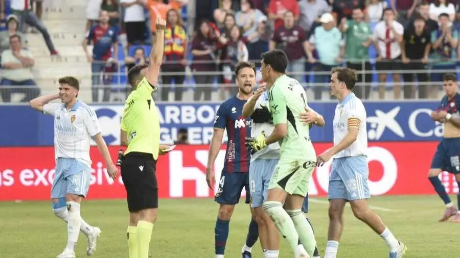 Andrada vivi&oacute; su primera tarde en El Alcoraz ocho a&ntilde;os despu&eacute;s de lo esperado / LaLiga