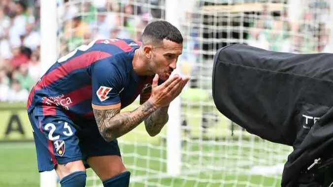 Sielva anot&oacute; un doblete en Santander / LaLiga