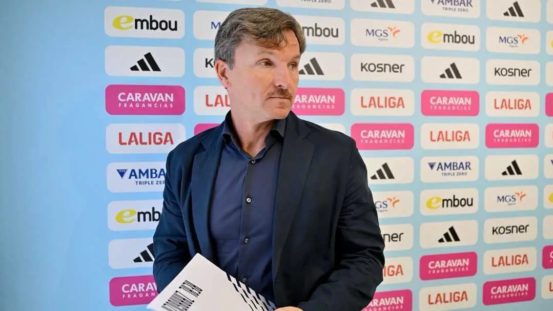 Lalo Arantegui en la sala de prensa del Ibercaja Estadio / Marcos Cebri&aacute;n