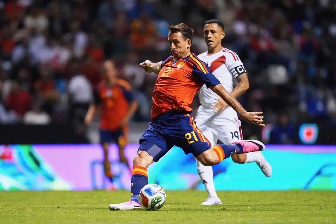 Oyarzabal ante Per&uacute; / RFEF