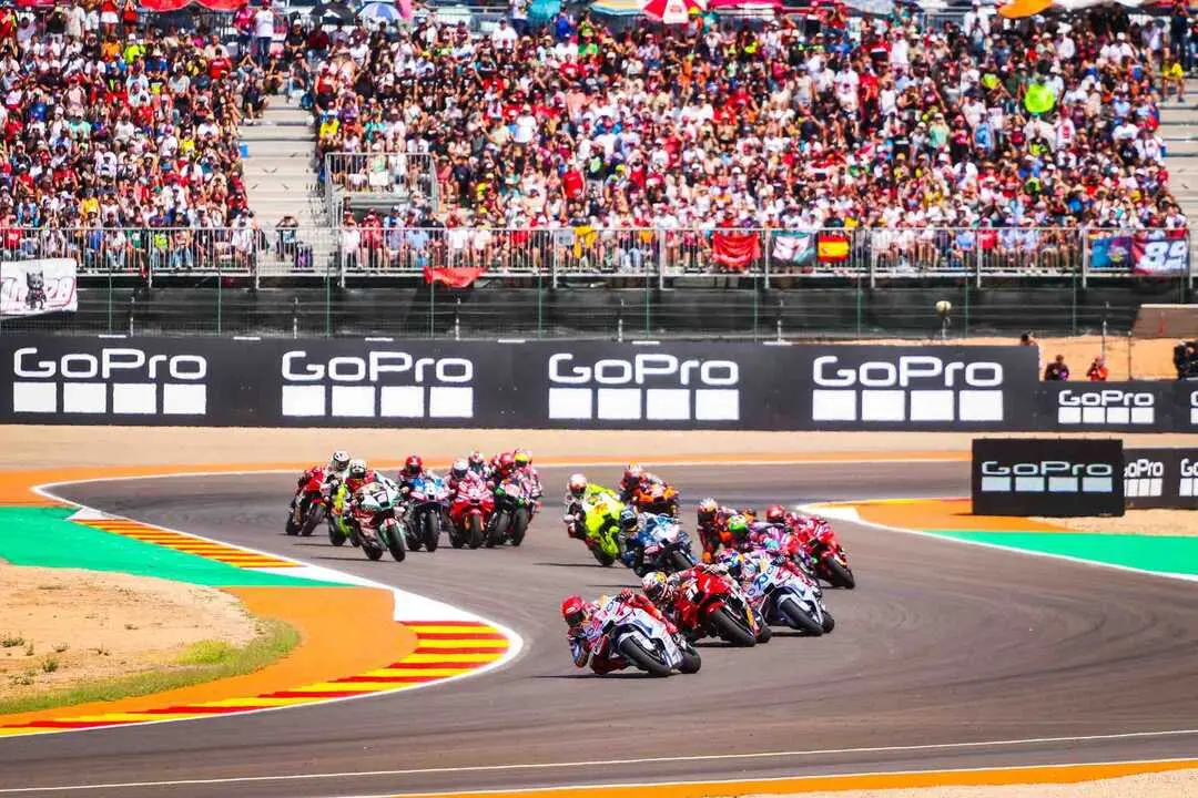 MOTO GP EN MOTORLAND
