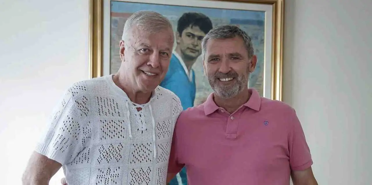 Sirakov y Emilio Larraz / LEVSKI SOFIA