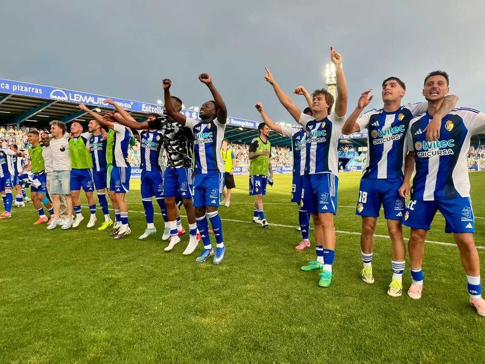 Jugadores de la Ponferradina, &uacute;ltimo club confirmado para la Primera RFEF 26/27