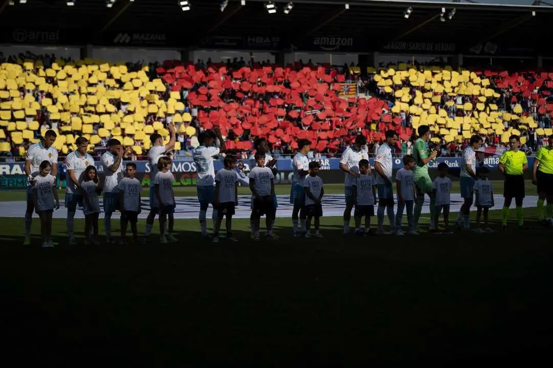 Jugadores del Real Zaragoza en El Alcoraz en el &uacute;ltimo derbi aragon&eacute;s / Marcos Cebri&aacute;n