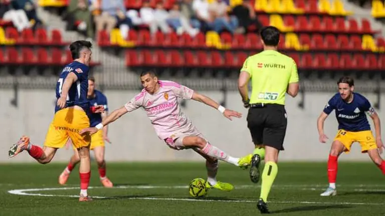 El Yamiq durante el Andorra - Real Zaragoza / FC Andorra