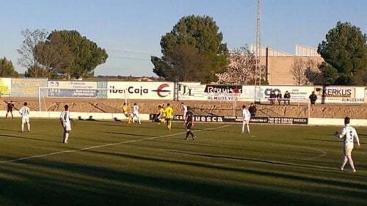 Imagen durante el encuentro de la primera vuelta | Foto: @adalmudevar