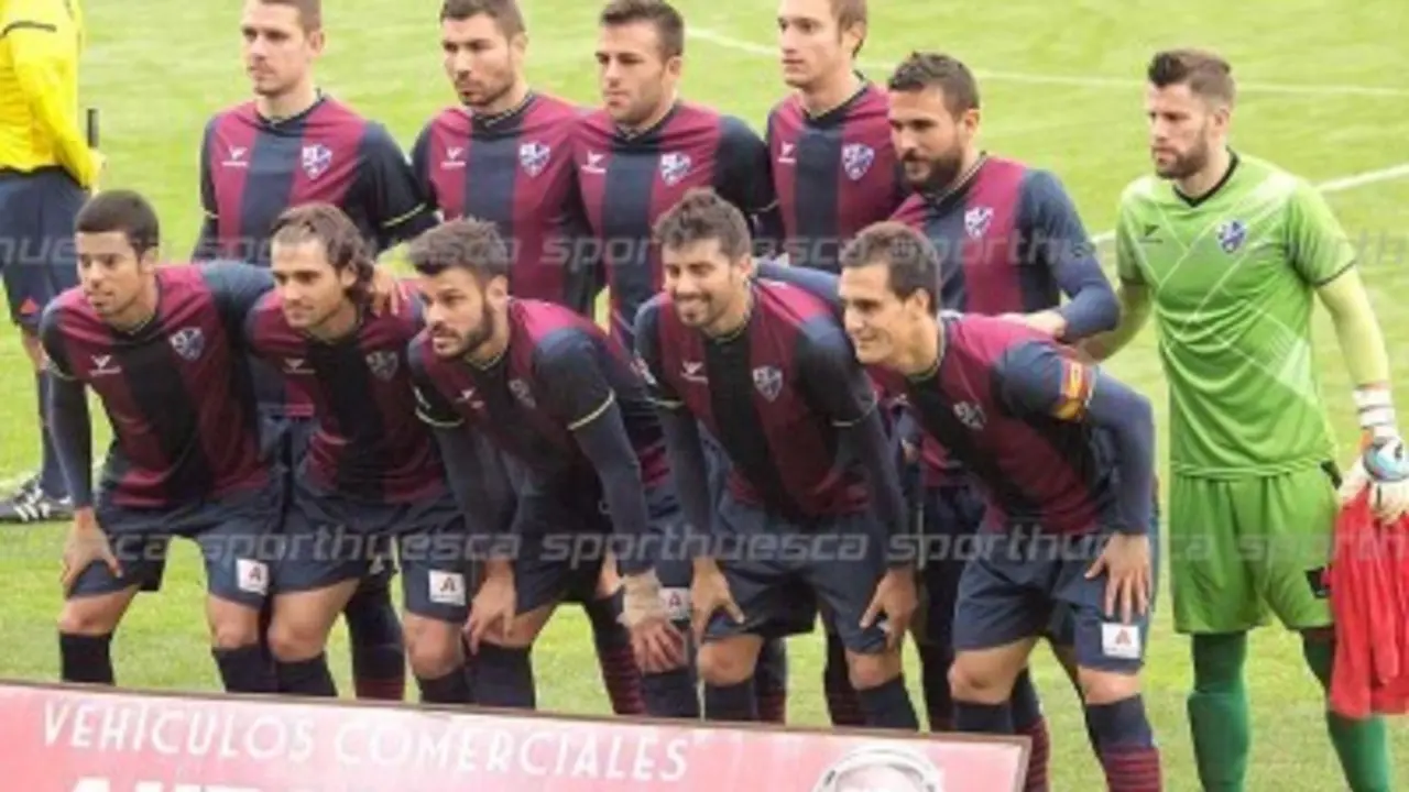 Once de la SD Huesca frente al Tudelano, partido previo a las Navidades | Foto: sporthuesca.com - C.Pascual