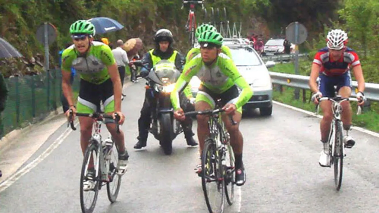 Corredores del Huesca La Magia en plena carrera | Foto: Huesca La Magia