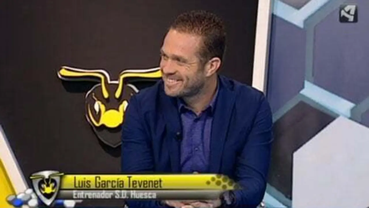 Luis Garc&iacute;a Tevenet en el plat&oacute; de La Cantera del Avispero en Arag&oacute;n TV.