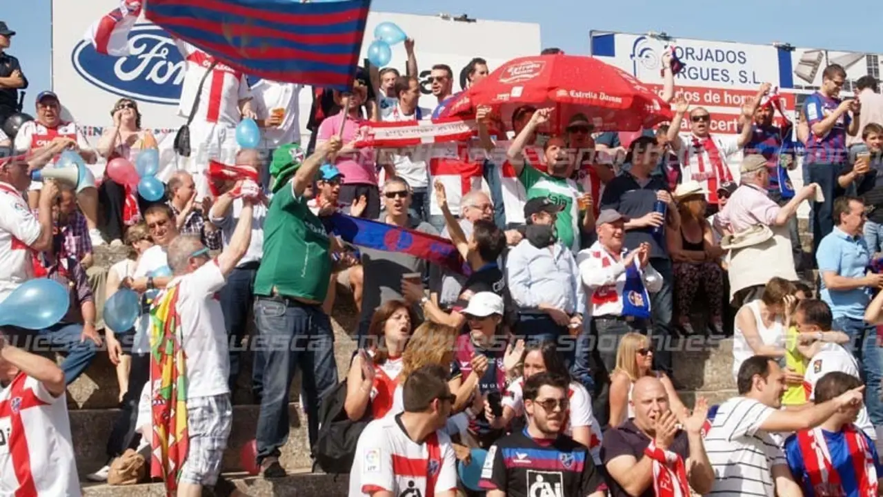 Aficionados de la SD Huesca | Foto: sporthuesca.com - C.Pascual