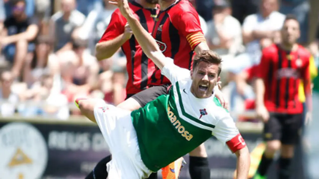 Pablo Rey, capit&aacute;n del Racing de Ferool | Foto: Mero Barral / ferrol360.es