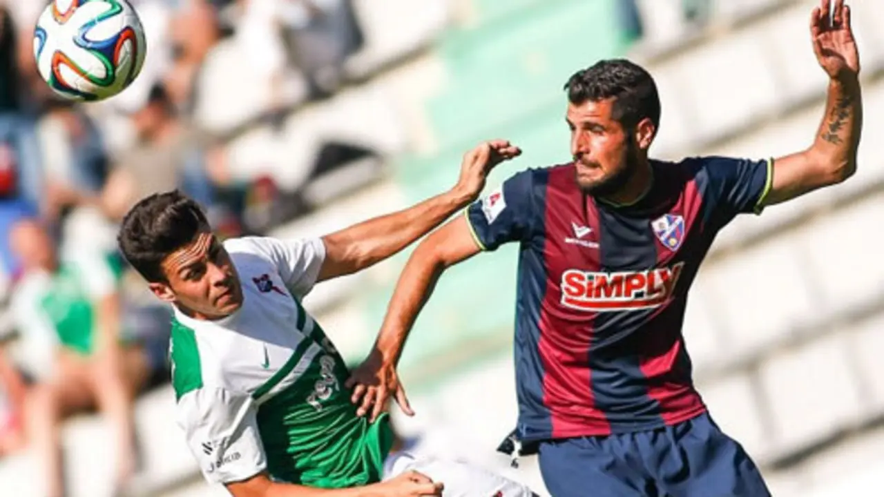 Fran m&eacute;rida cuaj&oacute; un partido sublime en Ferrol | Foto: Mero Barral / ferrol360.es