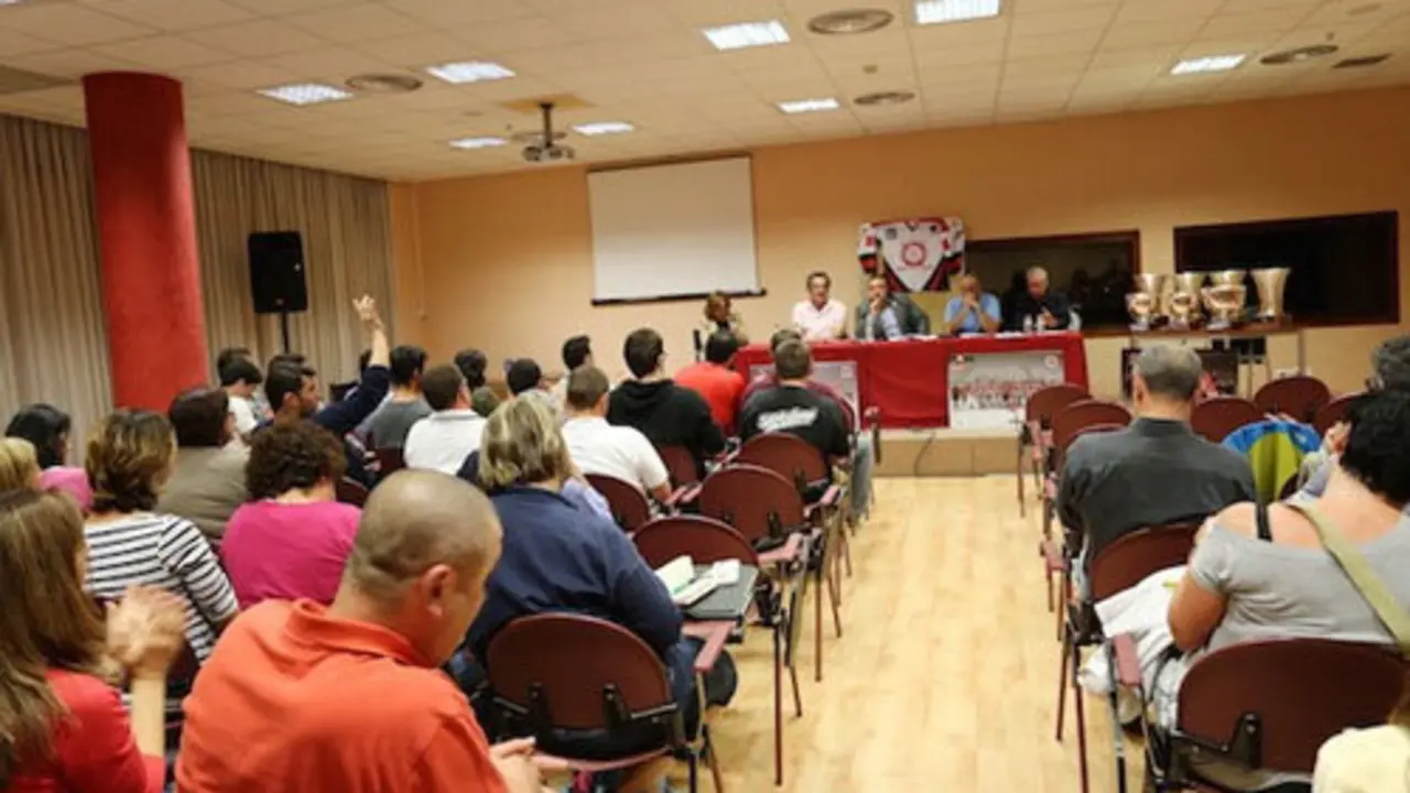 Imagen de la sesi&oacute;n extraordinaria celebrada el pasado 18 de junio | Foto: CH Jaca