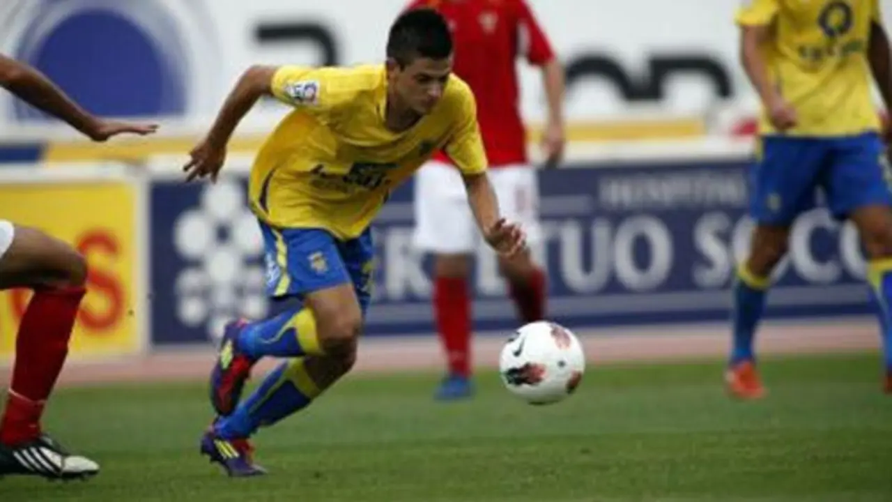 Jos&eacute; Artiles podr&iacute;a llegar cedido a la SD Huesca | Foto: laspalmas.incondicionales.com