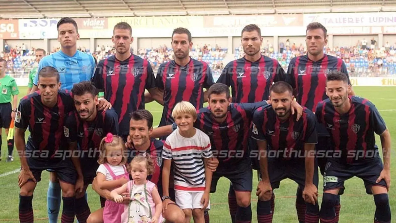 Once de la SD Huesca frente al Real Zaragoza | Foto: C.Pascual