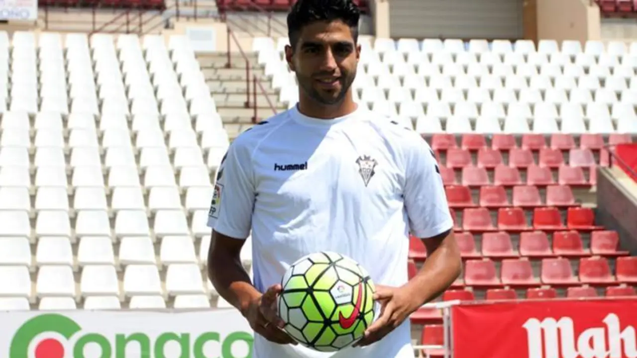Jona es uno de los m&aacute;ximos goleadores del Albacete / Foto: elheraldo.hn