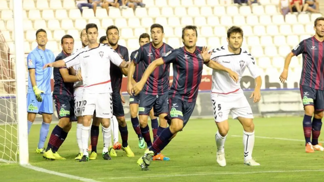 Camacho fue el hombre destacado del partido. Marc&oacute; un gol y perdon&oacute; un penalti | Foto: eldigitaldealbacete.com - Hugo Pi&ntilde;a