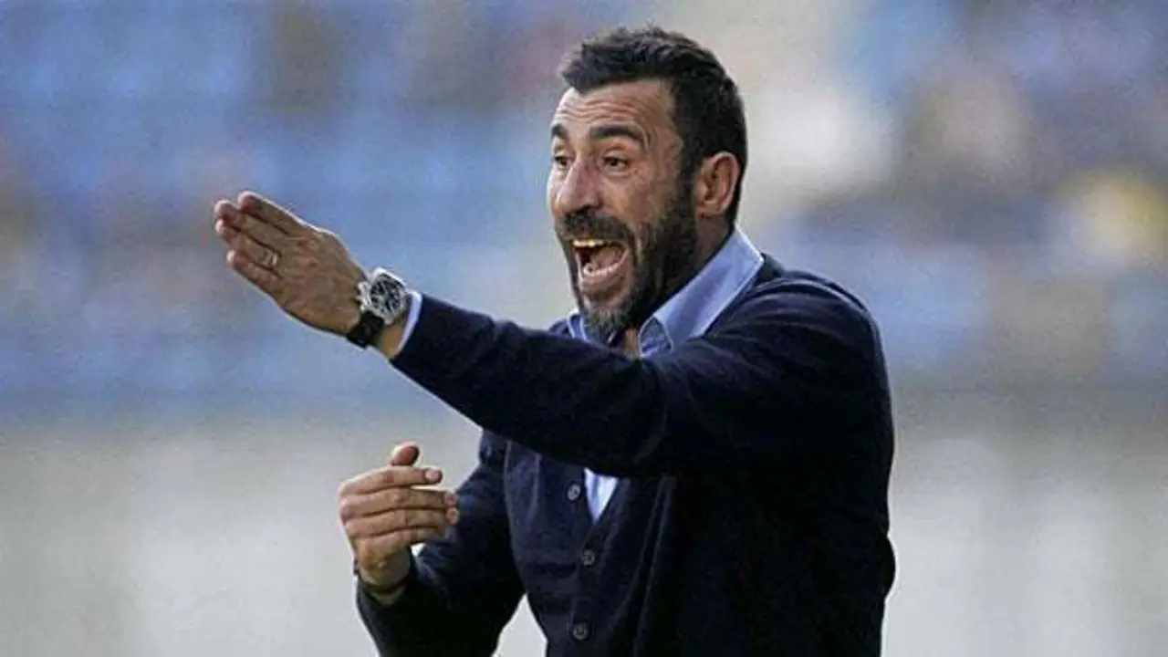 Ra&uacute;l Agn&eacute;, entrenador del Tenerife | Foto: MARCA - Paco Mart&iacute;n