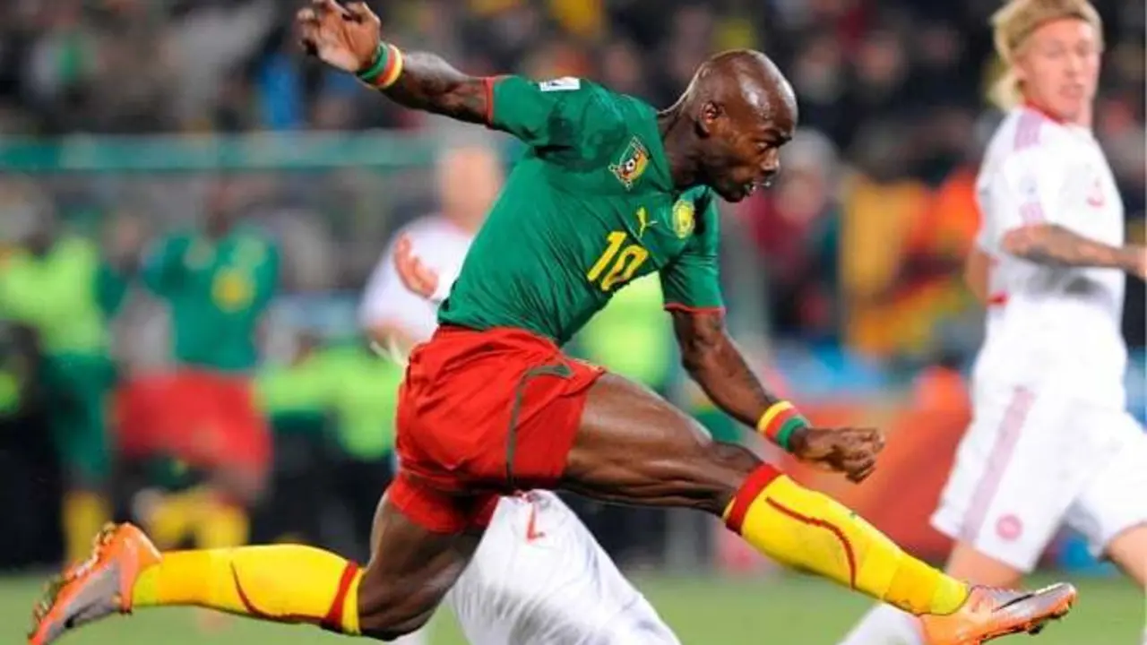 Eman&aacute; con Camer&uacute;n |Foto: latarjetablanca.es