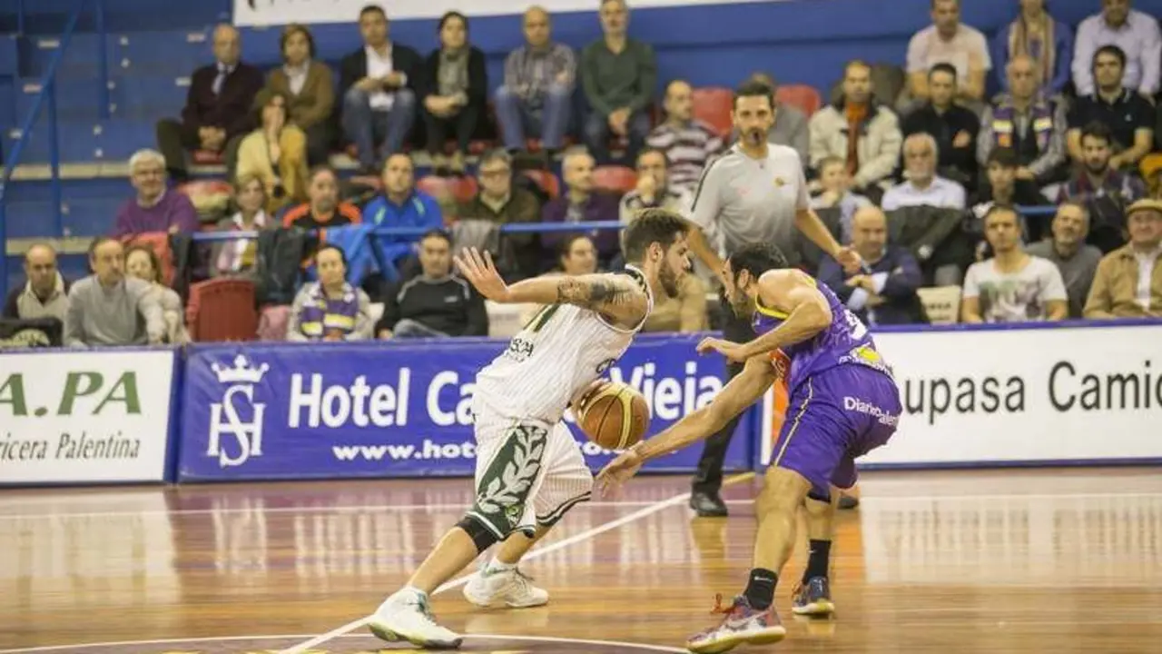 Imagen durante el partido | Foto: Diario Palentino