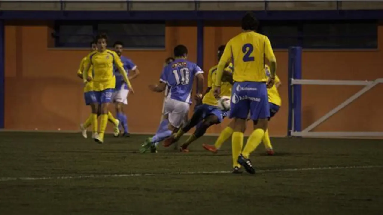 Imagen durante el partido | Foto: cdbinefar.com