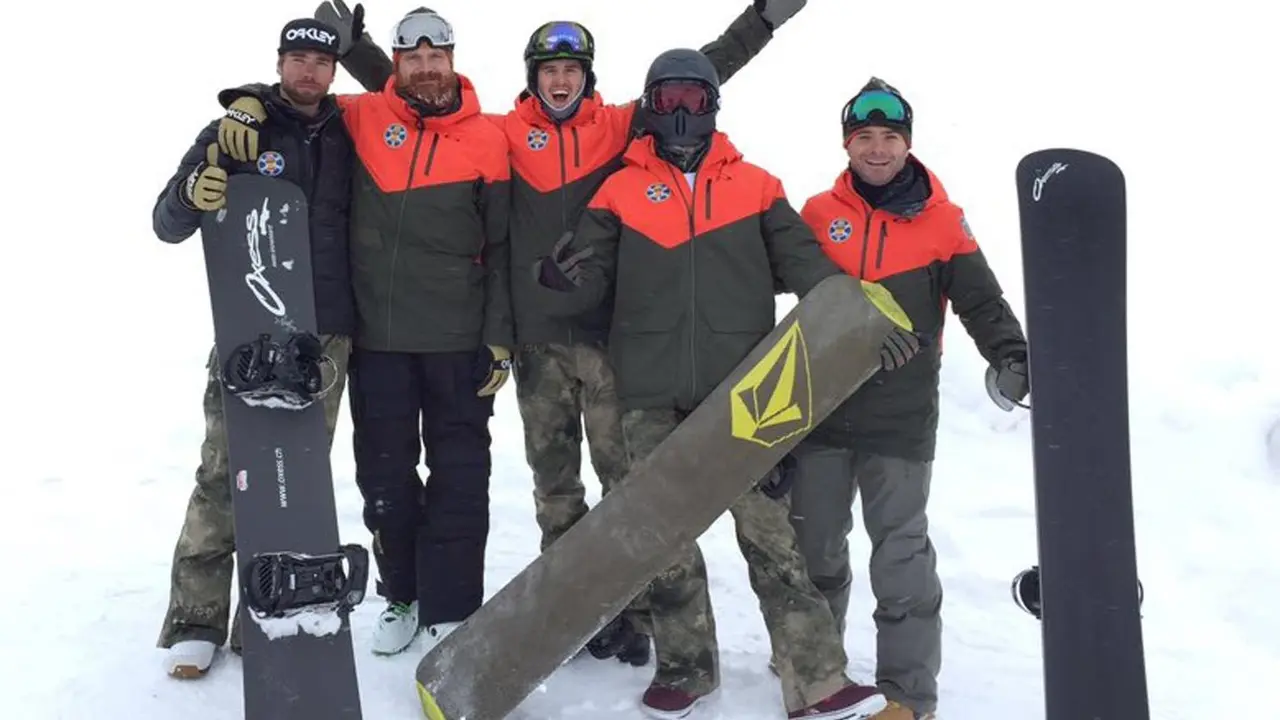 Deportistas del equipo espa&ntilde;ol de SBX. Foto: Rfedi