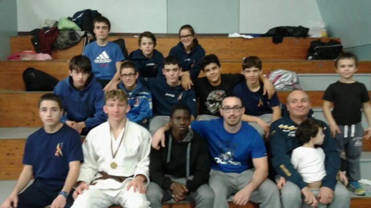 Los judokas binefarenses en Pau | Foto: clubdejudo.binefar.es