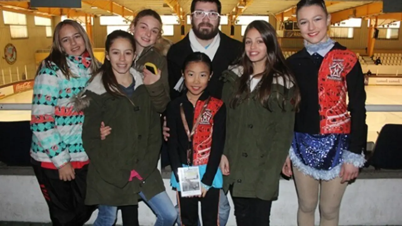 Imagen de las patinadoras femeninas en Puigcerd&agrave; | Foto: CH Jaca