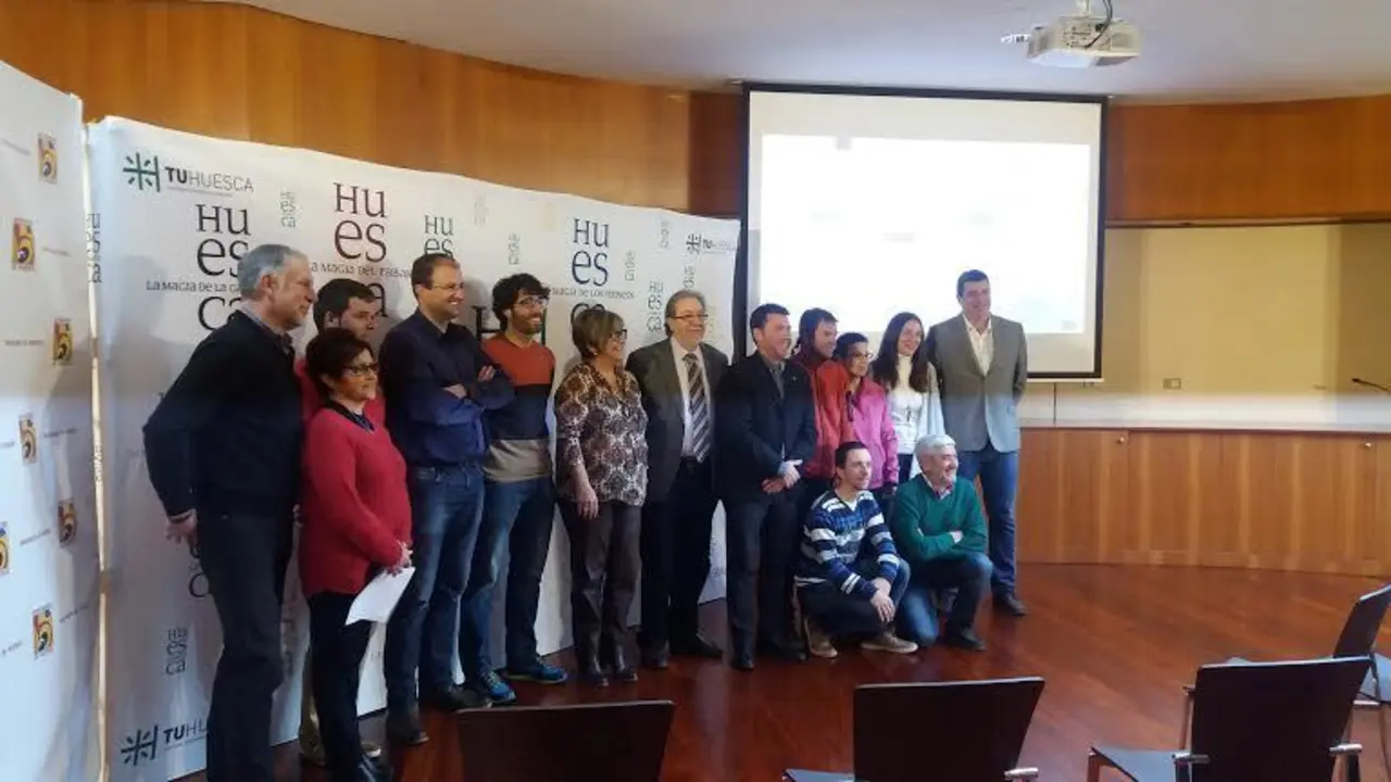 Participantes en la presentaci&oacute;n de la Challenge Huesca  La Magia de lo Pirineos. Foto: I. V.
