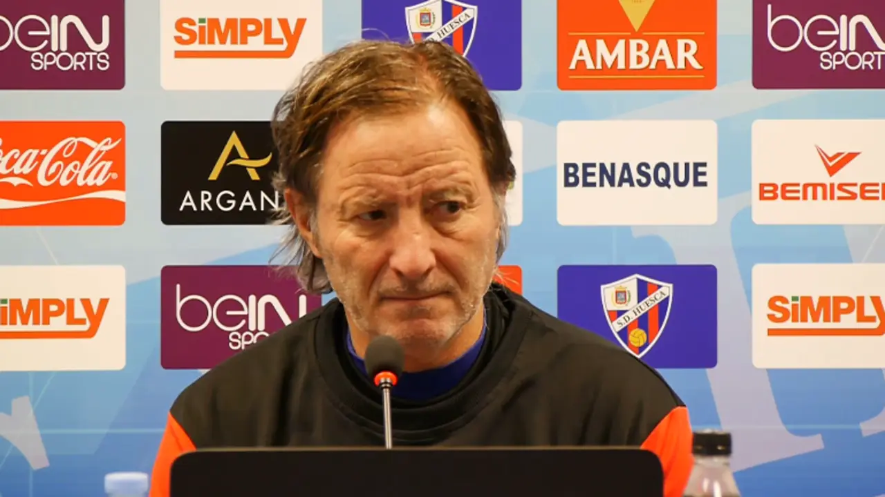 Anquela atendiendo a la prensa durante la pasada temporada | Foto: Youtube
