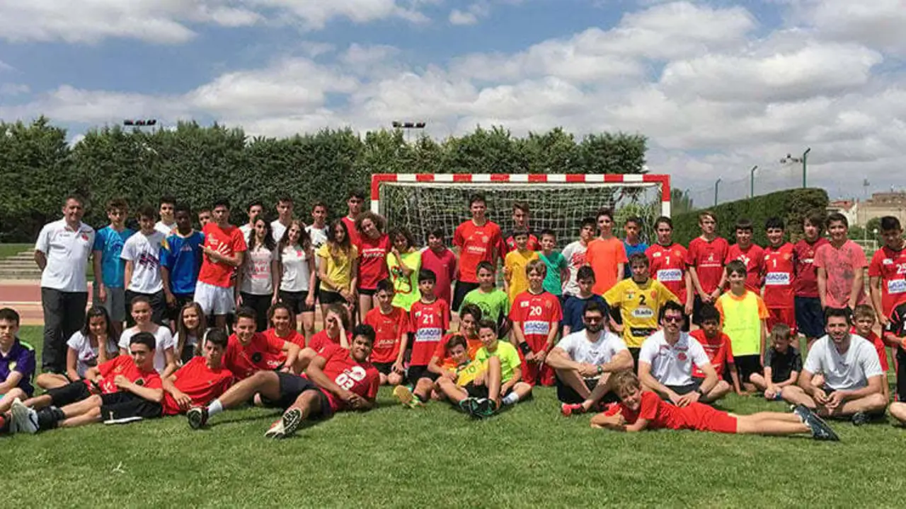Imagen de los participantes | Foto: BM Huesca