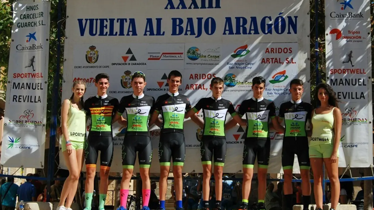 Integrantes del equipo que particip&oacute; en la Vuelta | Foto: CC Oscense