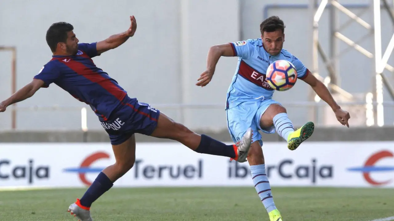 Alexander Gonz&aacute;lez en pretemporada | Foto: Levante UD