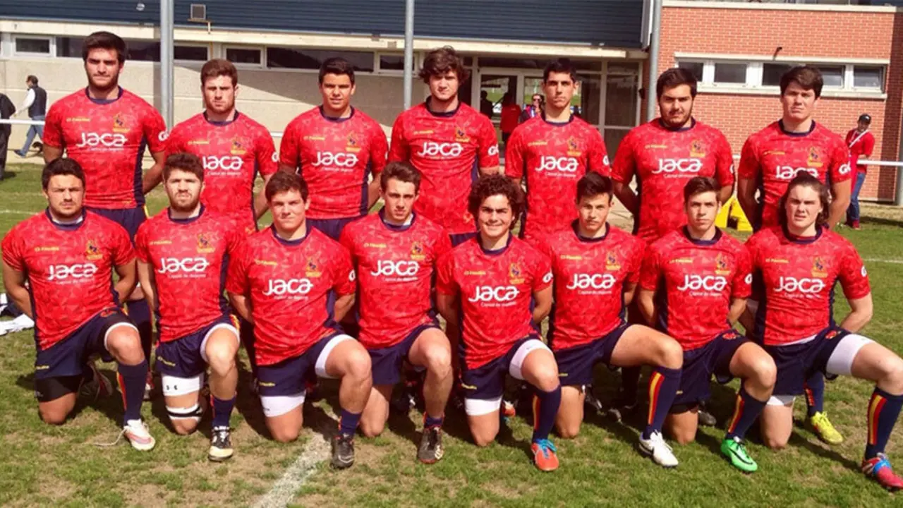 La selecci&oacute;n espa&ntilde;ola sub 18 en su &uacute;ltima participaci&oacute;n europea. | Foto: ferugby