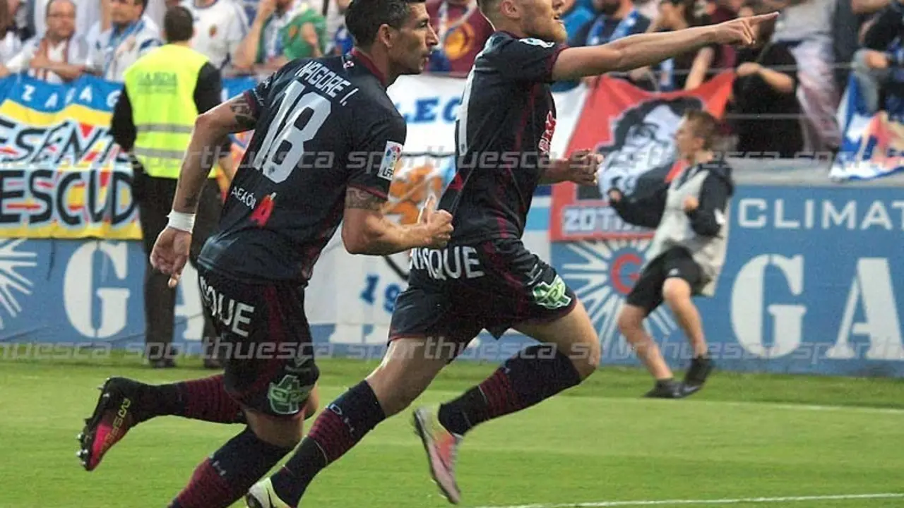 Samu S&aacute;iz, que ya le marc&oacute; al Zaragoza la temporada pasada, es una de las bajas que m&aacute;s puede acusar el equipo | Foto: C.Pascual