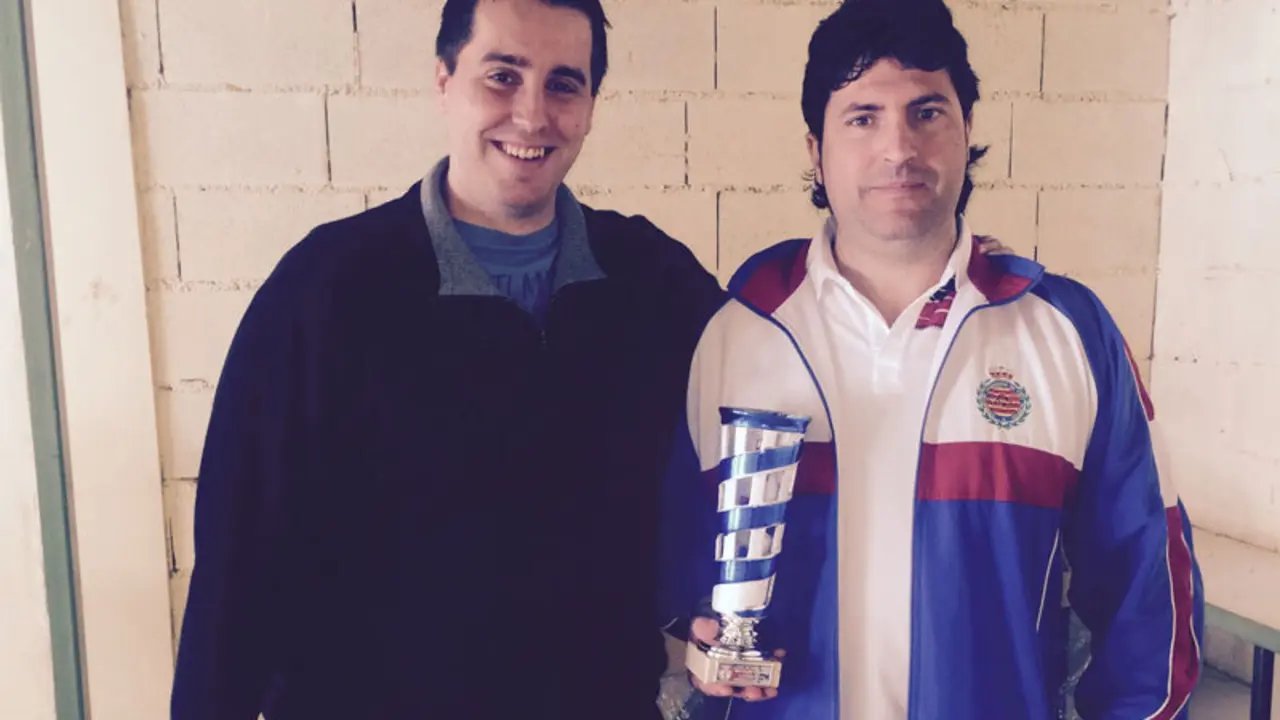 Miguel &Aacute;ngel Villama&ntilde;an (derecha), Subcampe&oacute;n del trofeo y mejor deportista local clasificado | Foto: CT Loreto