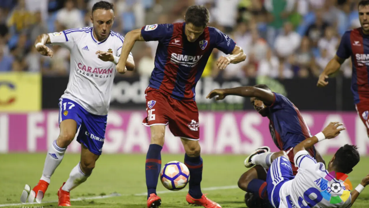 C&eacute;sar Soriano en el 'derbi' de La Romareda | Foto: La Liga