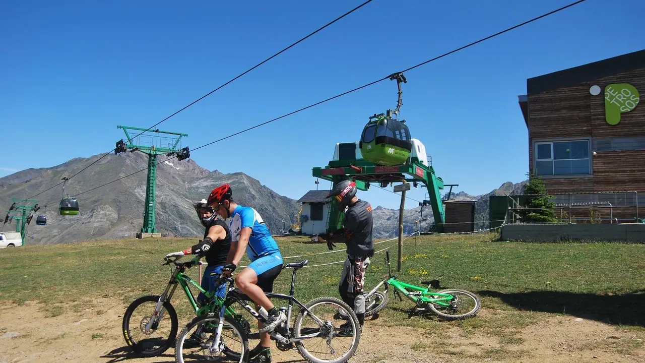 La BTT ha sido protagonista del verano en la estaci&oacute;n de Panticosa. Foto: Aram&oacute;n Panticosa