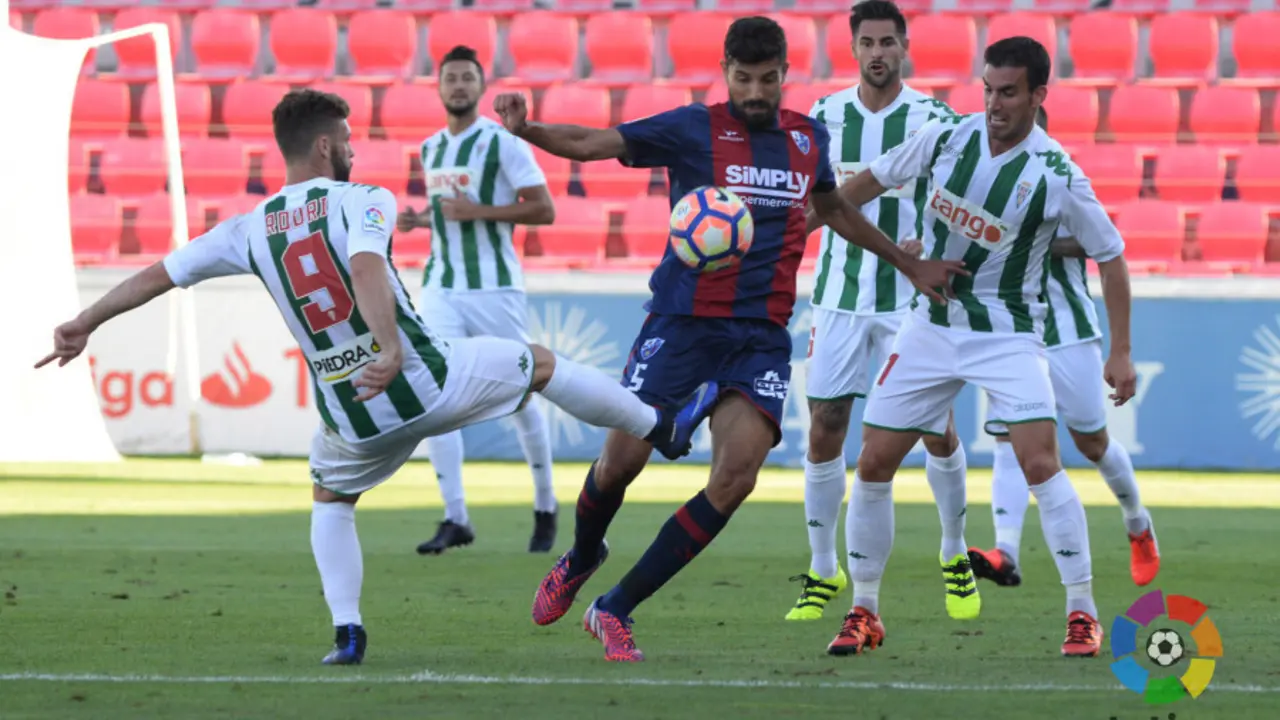 L&iacute;der y colista se citan entre ausencias | Foto: LaLiga